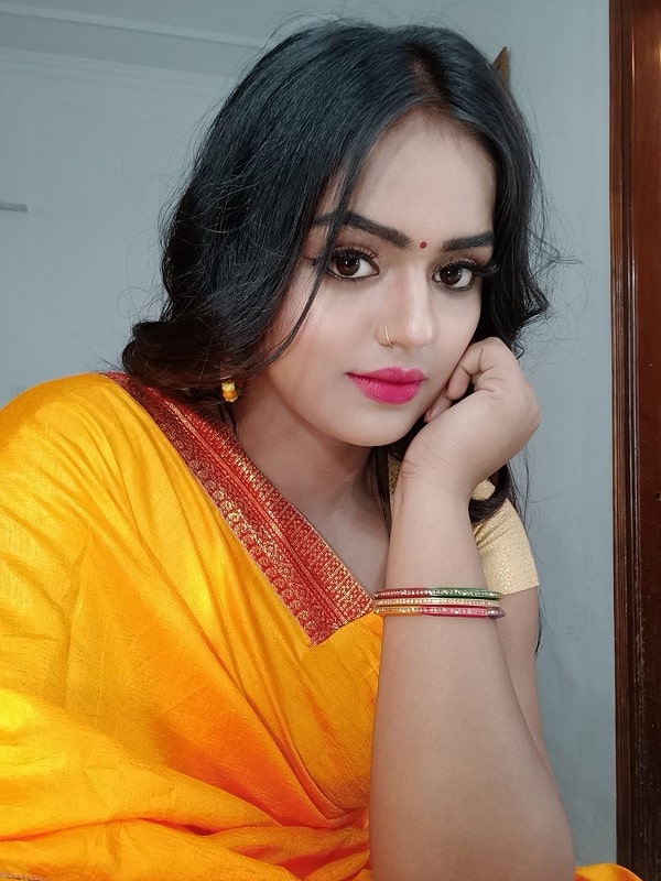 Mahima Singh Bhojpuri Actress Photo-9-min